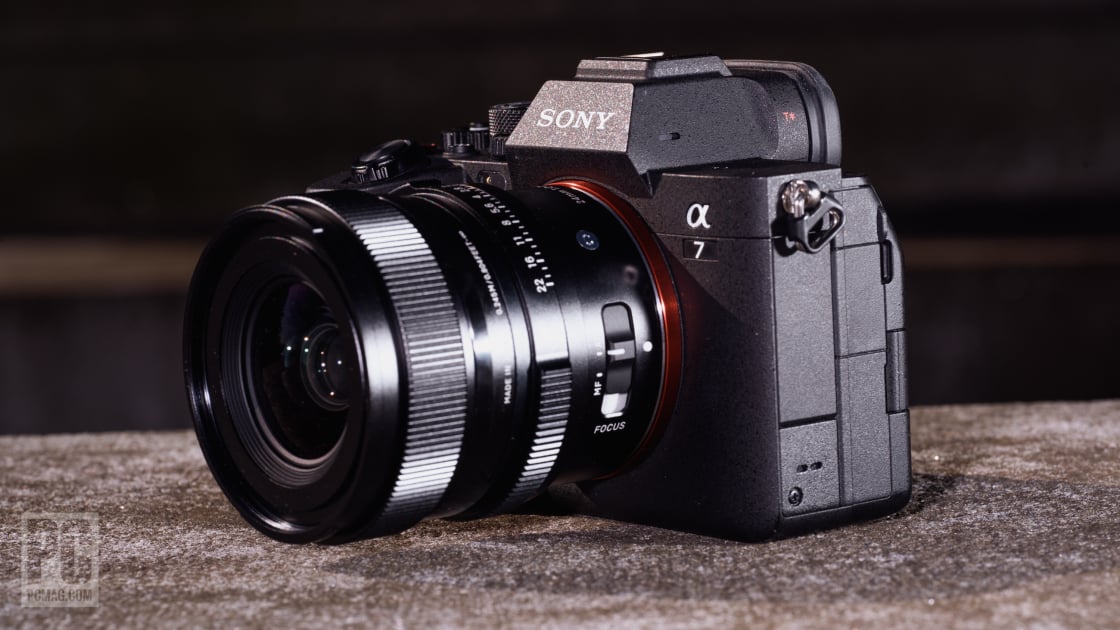 A7V Sony Explained: Best Choice for Professionals and Hobbyists